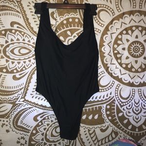 ☀️NWOT High Leg Monokini